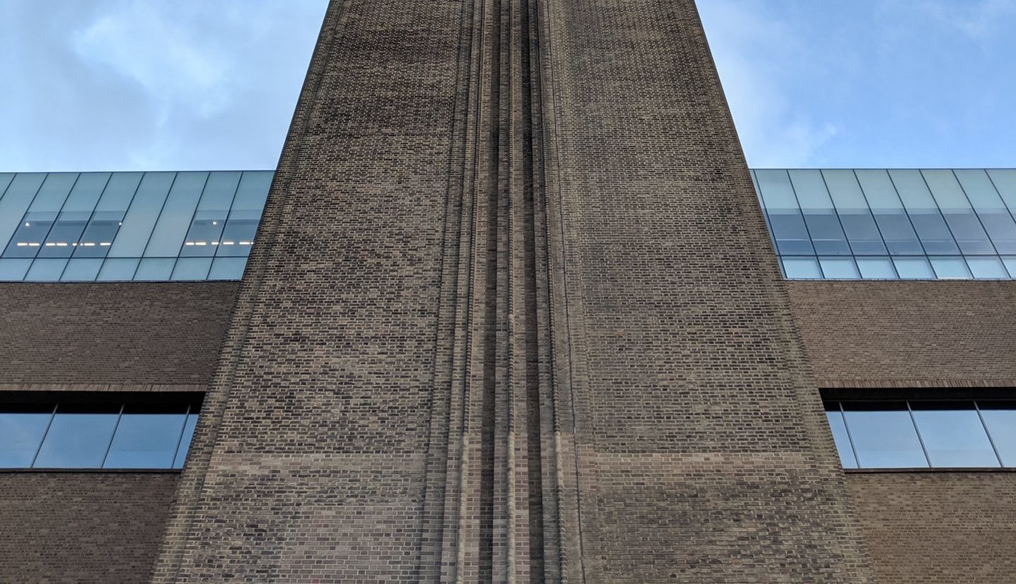 Tate Modern concrete pillar